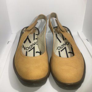 FLY LONDON Suede Low Wedge Sandal - EU 39 / US 8.5